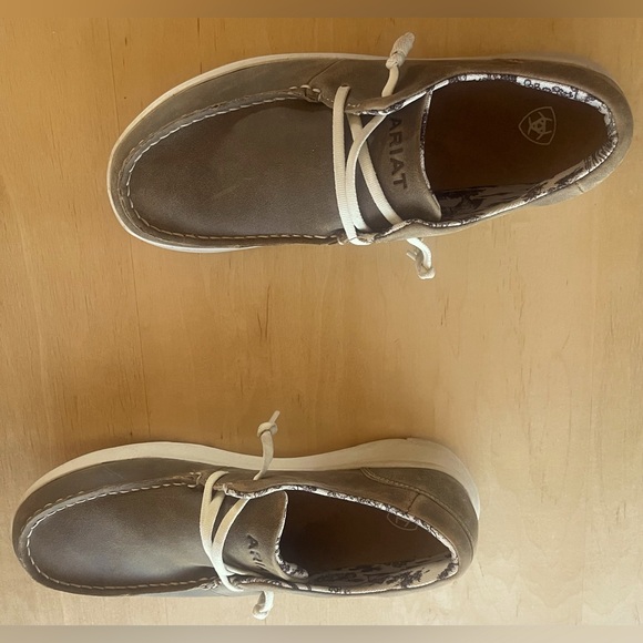 Ariat Hilo slip-on shoe, brown, size 10B. Warn a few times. - Picture 3 of 5